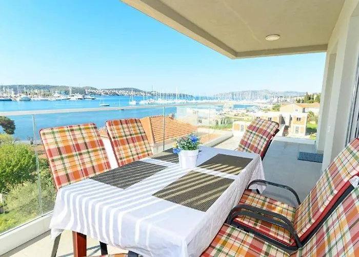 Seaside Luxury Apartman *