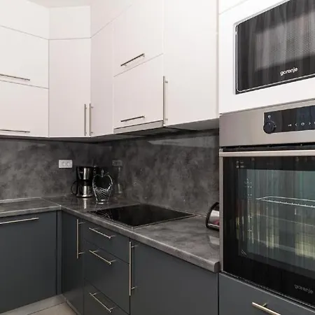 Seaside Luxury Apartment