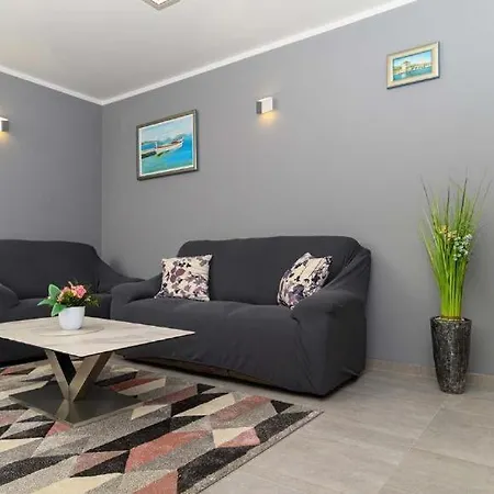 Seaside Luxury Apartment Trogir